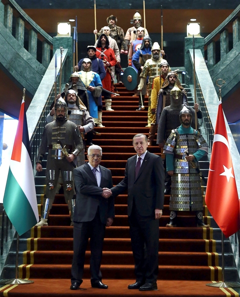 السلطان &rsquo;أردوغان&rsquo;.. من الصورة الى &rsquo;الاستفتاء&rsquo;
