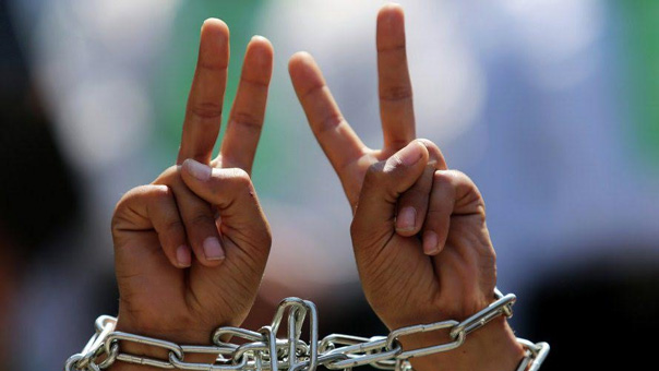 &rsquo;يوم الأسير الفلسطيني&rsquo; .. مناسبةٌ للتذكير بمأساة آلاف المعتقلين في السجون الصهيونية