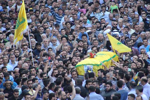 حزب الله وجمهور المقاومة يشيعان الشهيدين المجاهدين علي محمد بيز وحسين سامي رشيد