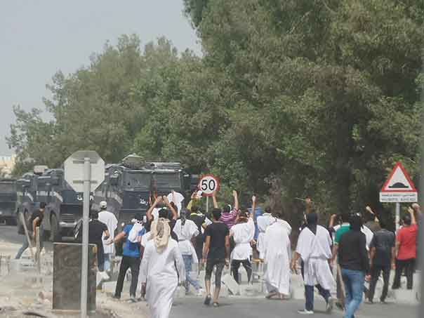 بالصور: احتجاجات غاضبة في البحرين لمواجهة ارتكابات نظام آل خليفة في الدراز
