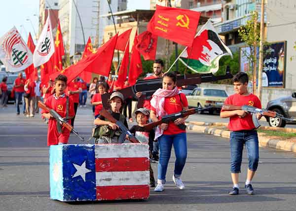 &rsquo;المقاومة مرت في شوارع صيدا&rsquo; بمشهدية انتصار بذكرى التحرير