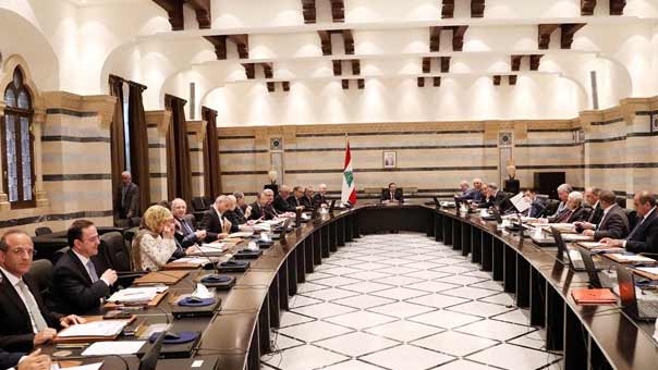 الحريري في جلسة مجلس الوزراء: متفائل بالحل في قانون الانتخاب ونعمل ليل نهار لتذليل ما تبقى من صعوبات