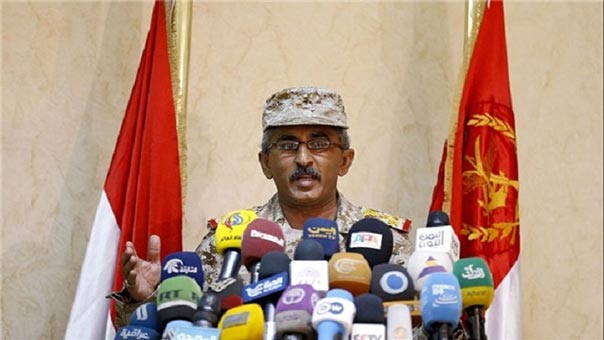 العميد لقمان يؤكد احترام القوانين والاتفاقيات البحرية وينفي استهداف ناقلة نفط في باب المندب