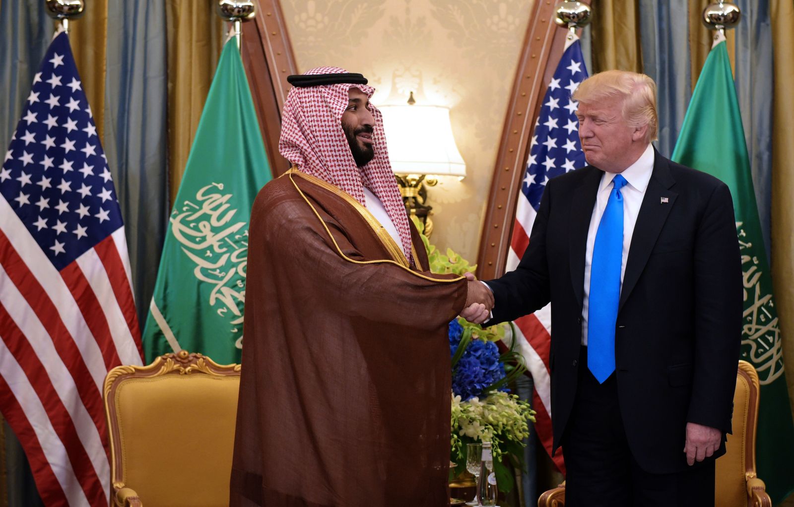 بين &rsquo;كولن باول&rsquo; و&rsquo;محمد بن سلمان&rsquo;: الهدف واحد والوسائل مختلفة