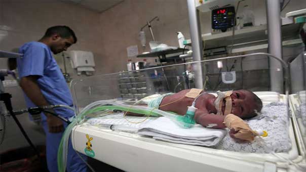 الموت يتهدد مئات الأطفال في غزة