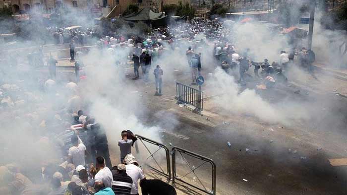 بالصور: شهداء وأكثر من 390 إصابة باعتداءات صهيونية على مظاهرات الفلسطينيين نصرة للأقصى