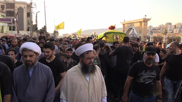 تشييع الشهيد مهدي خضر قيس بموكب مهيب في حارة صيدا