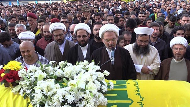 تشييع الشهيد مهدي خضر قيس بموكب مهيب في حارة صيدا