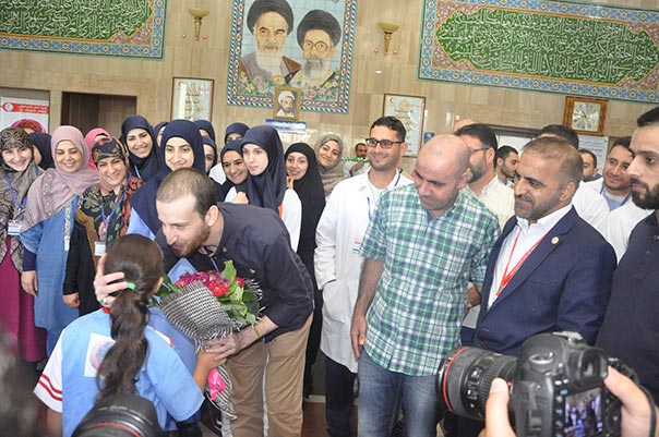 الأسرى المحررون في ضيافة مستشفى الشيخ راغب حرب