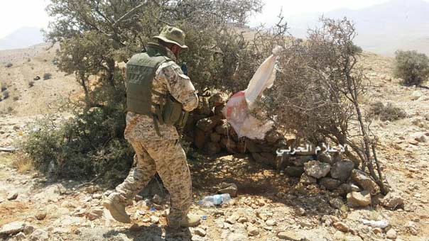 بالصور .. مخلفات &rsquo;داعش&rsquo; في المحور الشمالي بجرود القلمون الغربي بعد دحرهم من قبل الجيش السوري والمقاومة 