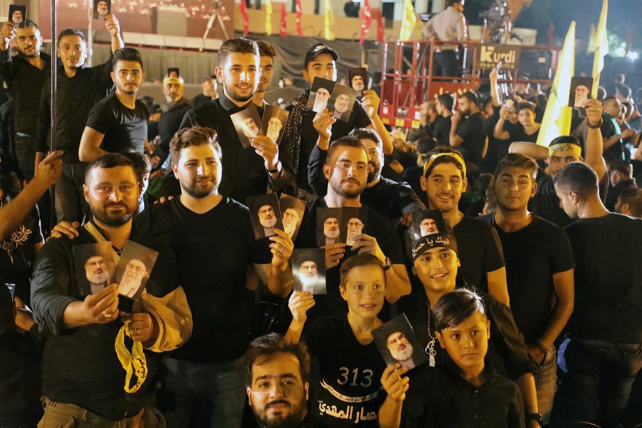 آلاف عشاق الولاية لبّوا نداء الامين على الدماء في باحة عاشوراء