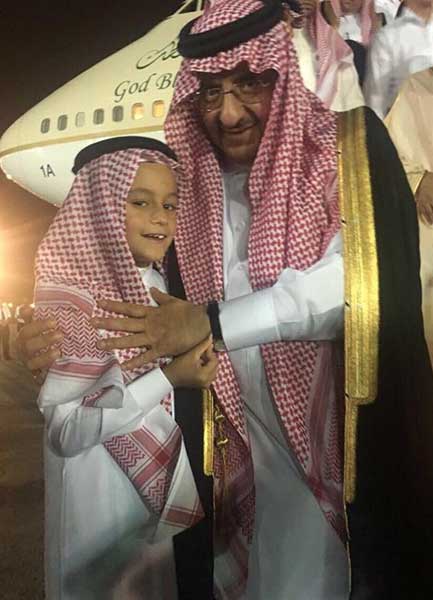 محمد بن نايف يعود للظهور مجدّدًا.. هل فكّ الحظر عليه؟