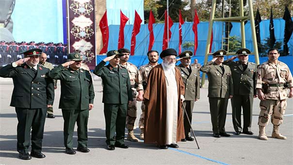  الإمام الخامنئي : لا يمكن التفاوض حول القوة الدفاعية الايرانية