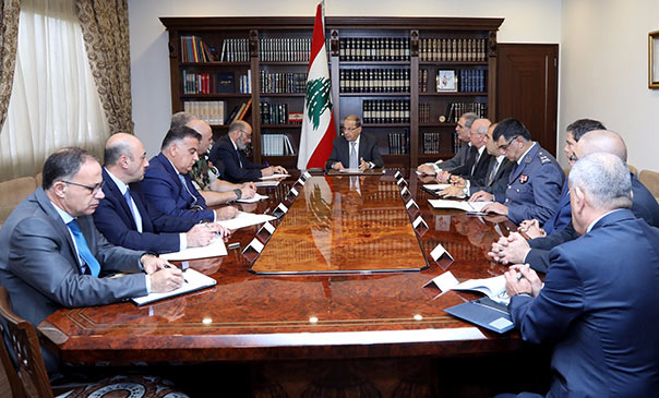 الرئيس عون لن يستفرد بأي قرار قبل أن &rsquo;يُتاح&rsquo; له الاستماع الى ظروف الاستقالة من الرئيس الحريري