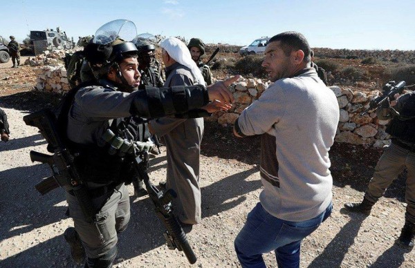 قرية ’قصرة’ الفلسطينية تتصدى لأطماع الاحتلال التوسعية.. وتردع مستوطنيه
