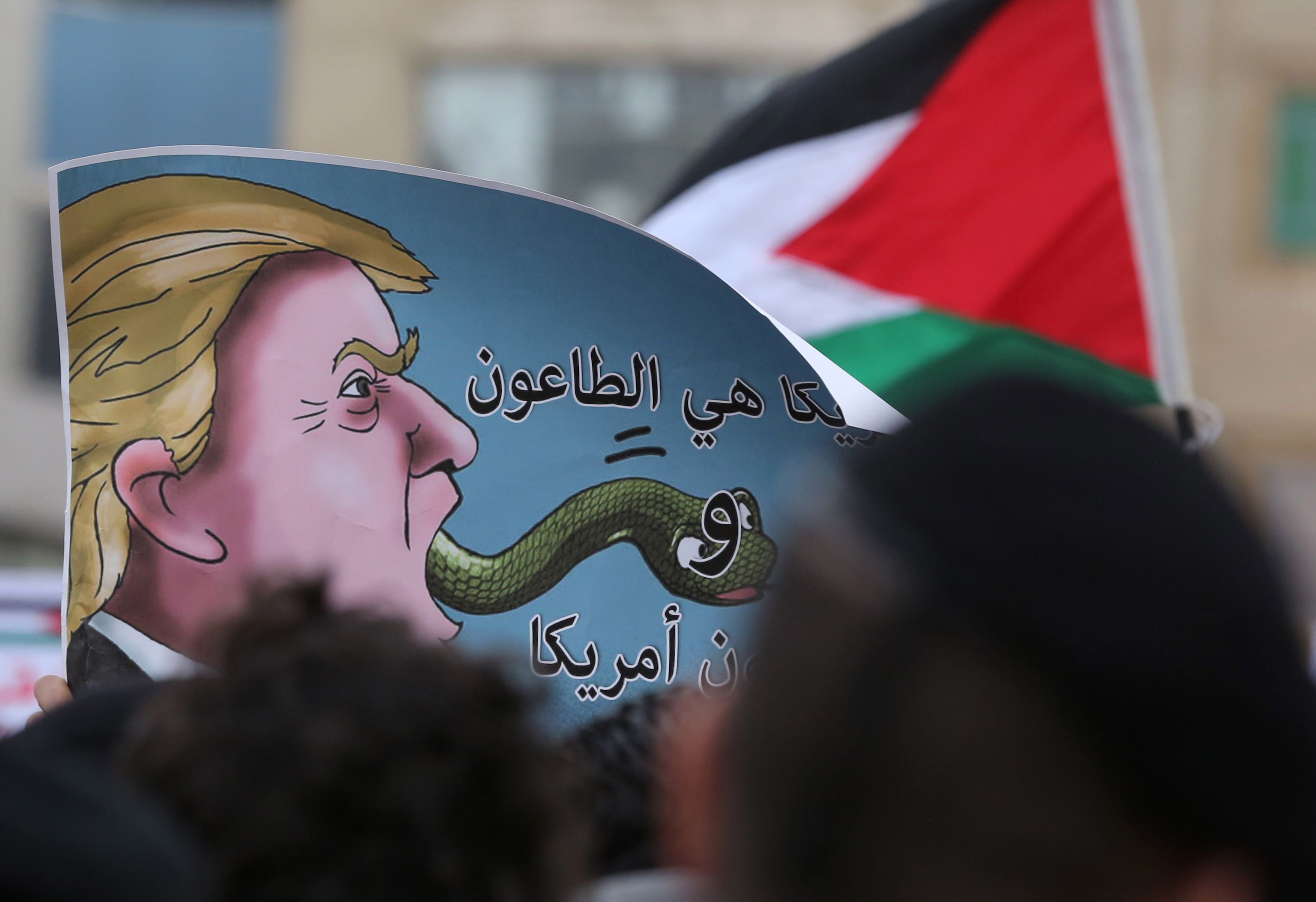 هشام الحاجي لـ &rsquo;العهد&rsquo;: في تونس قوى حية انتفضت من أجل القدس وتقف في صف محور المقاومة