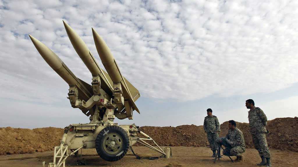  إطلاق صاروخ &ldquo;زلزال2&rdquo; على تجمعات للجنود السعوديين في جيزان