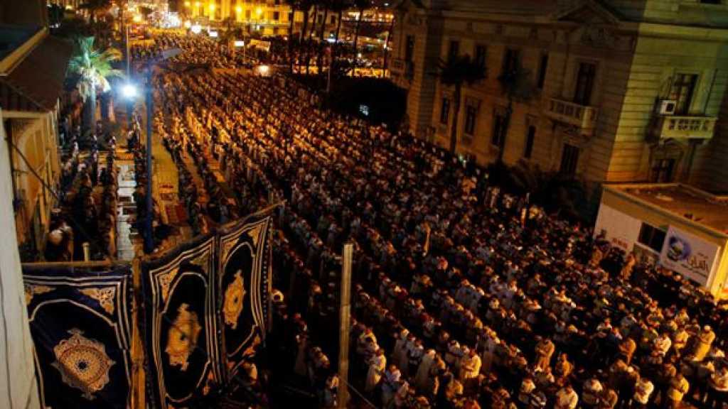 مصر تمنع أئمة من صلاة التراويح لدواعٍ أمنية