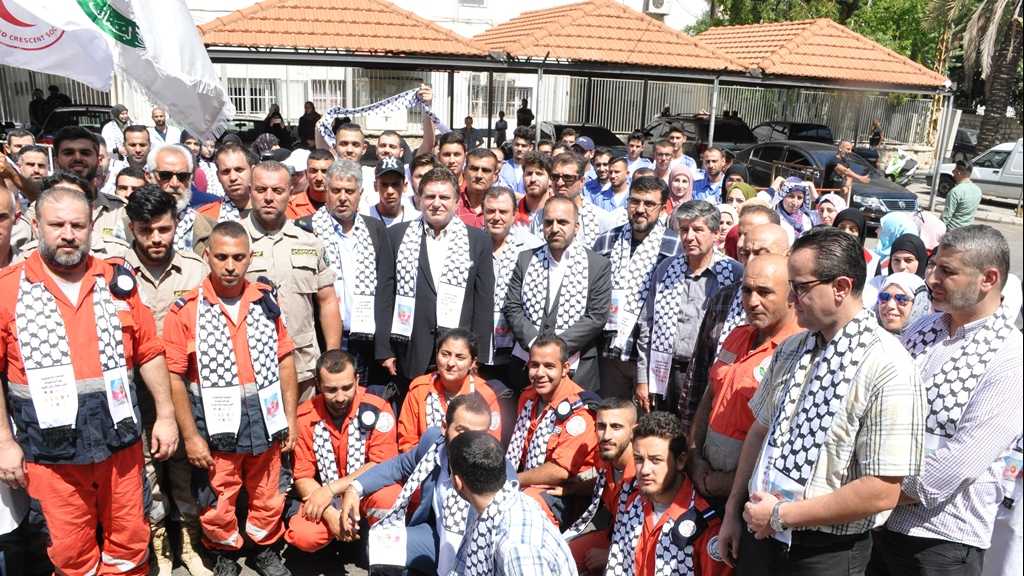 وقفة تضامنية مع الشهيدة الفلسطينية المسعفة رزان النجار في النبطية&lrm;