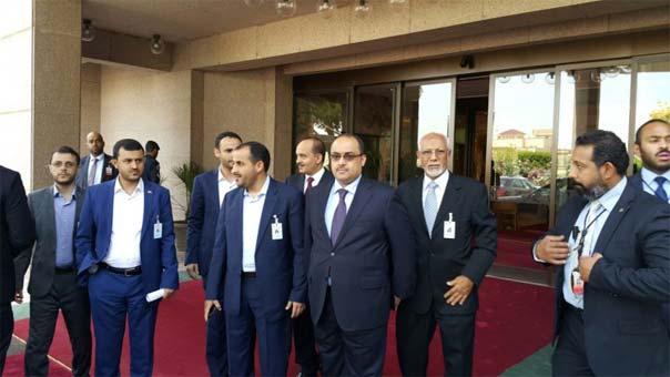 لقاء إيجابي بين الوفد الوطني اليمني وأمير الكويت