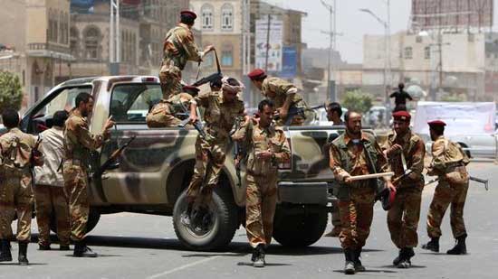 الجيش اليمني واللجان الشعبية يسيطران على مناطق في عدن ومأرب