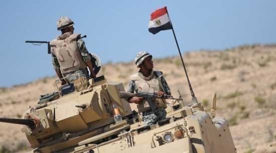مقتل جنديين مصريين في ثلاثة تفجيرات منفصلة جنوب سيناء&lrm;