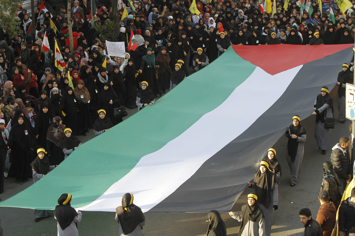 تظاهرة جماهيرية ضخمة في الضاحية تضامناً مع القدس