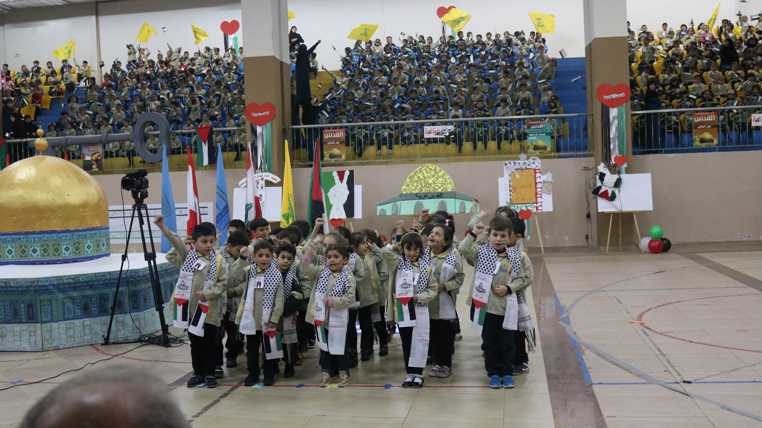 من أطفال مدارس المهديّ إلى أطفال فلسطين