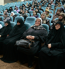 الناشطة