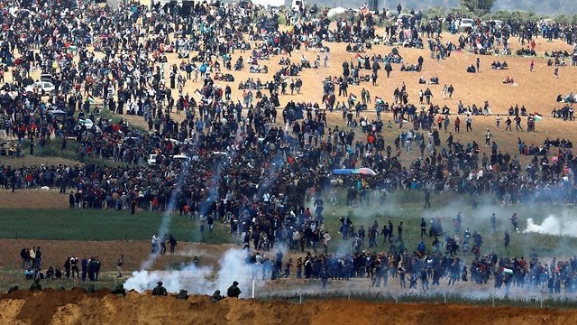 عندما يكتب محمد ابو عمرو لفلسطين بدمه : &rsquo;انا راجع&rsquo;